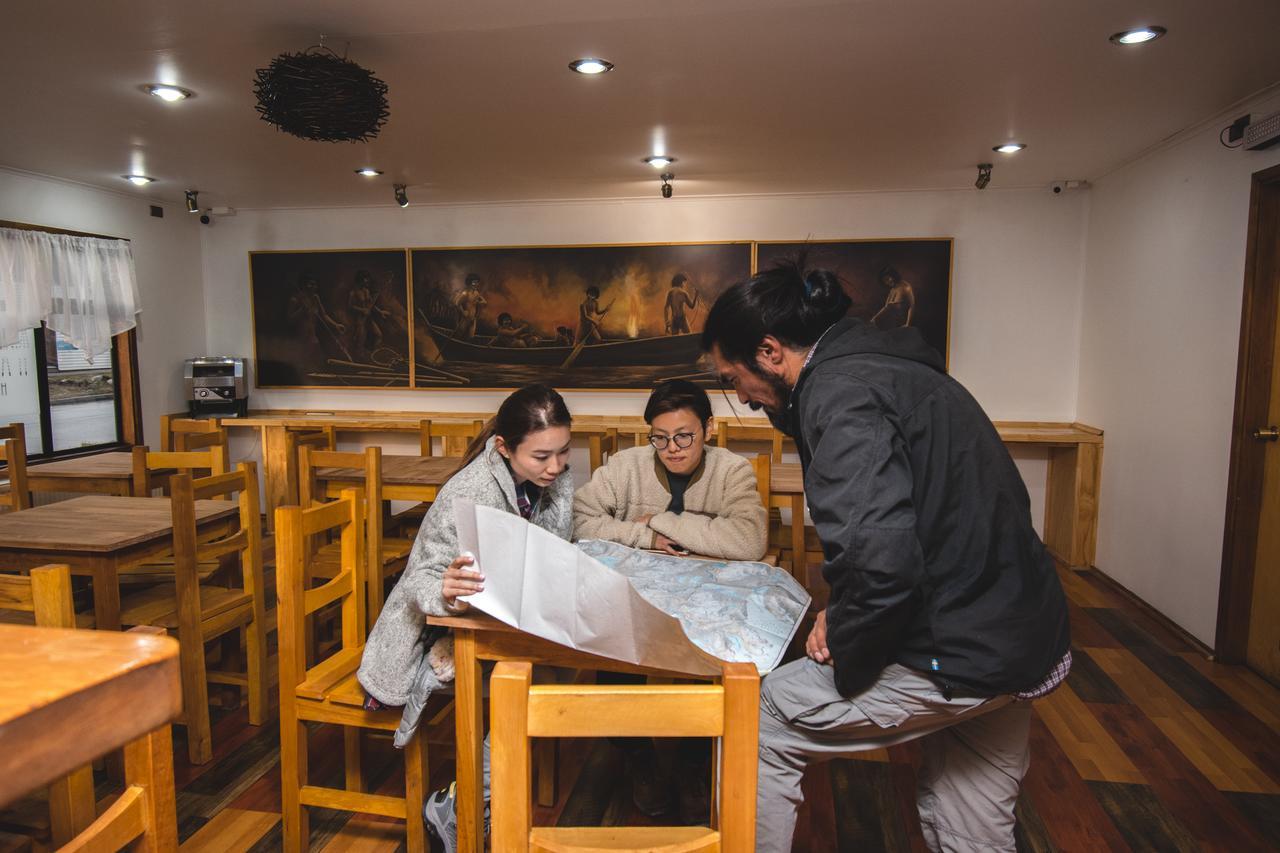 Hotel Hallef Puerto Natales Dış mekan fotoğraf
